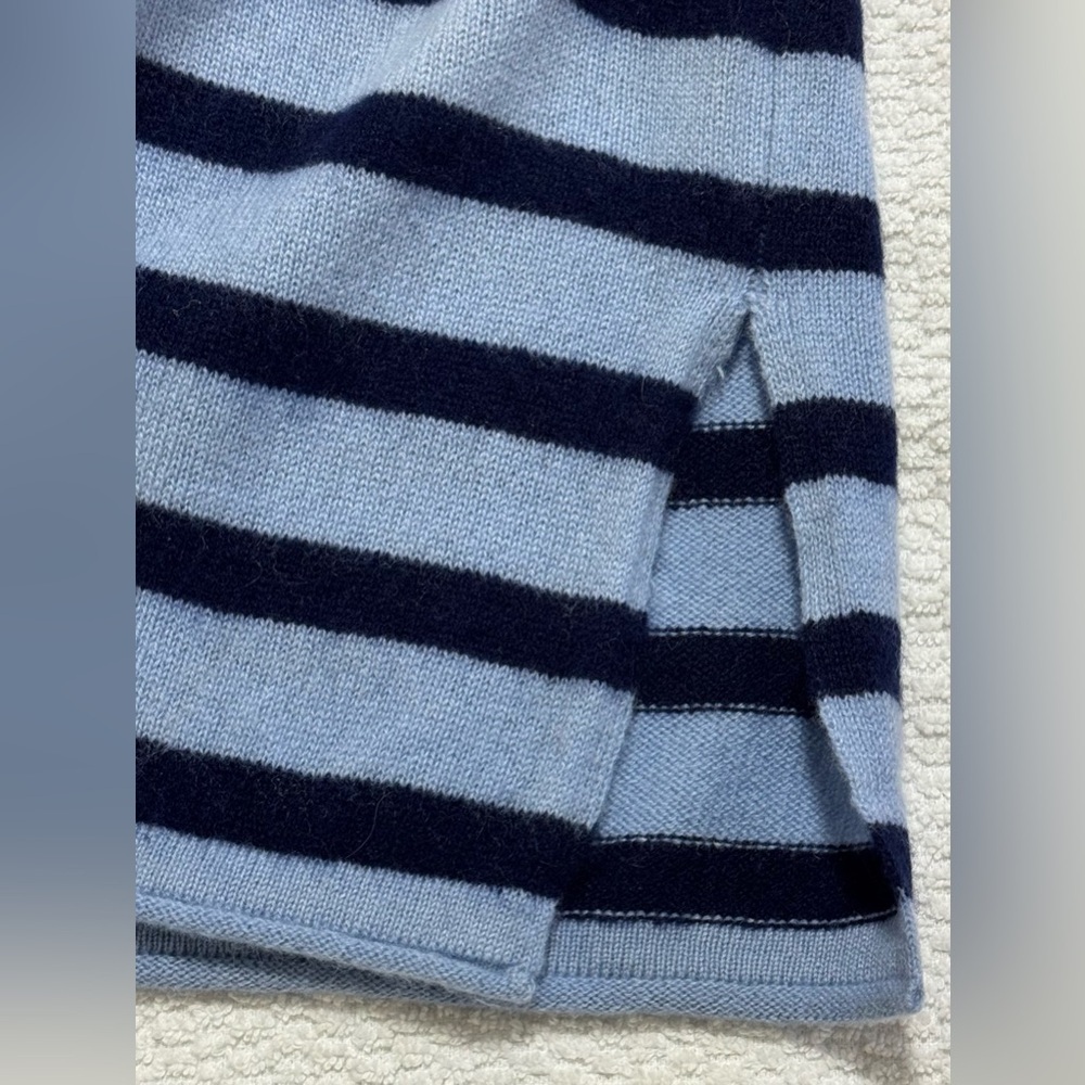 In Cashmere Size M White/Navy dip-dye effect Cashmere Sweater Crew Neck Pullover - Picture 7 of 9